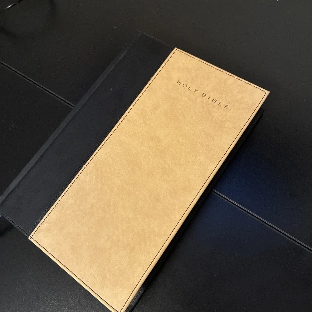 Holy Bible Harper New Revised Standard Version 2007 (Very Good)